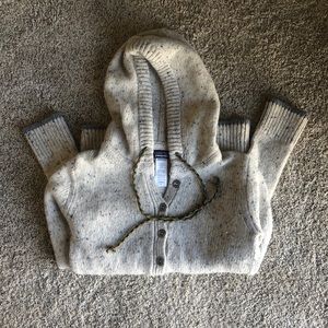 Patagonia wool sweater in Oatmeal